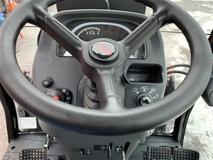 Tractor Mahindra 1635 HST en Venta - Product Image 3