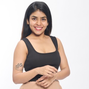 Chic femmes noir côtelé Crop débardeur extensible sans manches col carré Spandex tricot chemise pour le style d'été et la superposition - Product Image 1