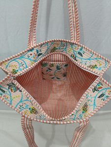 กระเป๋าผ้าแคนวาสสำหรับผู้หญิงกระเป๋าช้อปปิ้งสะพายไหล่ลายดอกไม้ผ้าฝ้ายวินเทจสีพีช - Product Image 4