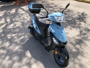 Small <b>50cc</b> City <b>Scooter</b> Automatic Transmission Fuel Efficient Urban <b>Moped</b> - Product Image 3