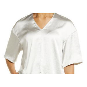 Nordstrom Simple Fashion Satin V-<b>Neck</b> Top in Ivory <b>Cloud</b> Size Small - Product Image 2
