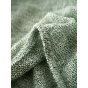 Pull en laine mérinos à épaules dénudées pour femme, pour l'automne et l'hiver - Product Image 4