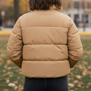 Blouson matelassé léger sur mesure grande taille pour femme, couleur unie, coupe ample, hiver, style hip-hop streetwear, perles et rivets - Product Image 3