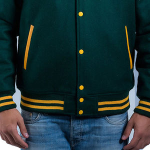 Vestes Letterman Versity élégantes à capuche verte avec Logos personnalisés et couleurs de veste Versity pour homme et femme - Product Image 5