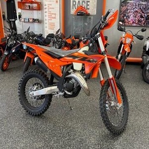 Motos de Cross de Alta Calidad con Motores de 500 CC, Modelo 2024, Tipo EXC-F 250/350/450/500, Velocidad Máxima >80 km/h, Listas para Todoterreno, Envío Inmediato - Product Image 1