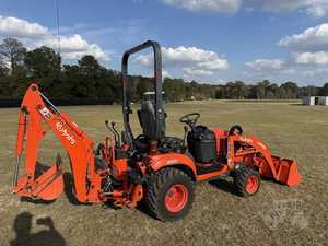 Tractor Compacto Kubota BX2380 4WD con Cargador LA344, Producto Nuevo - Product Image 6