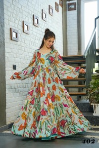 Élégant entièrement évasé conceptions traditionnelles numérique imprimé vêtements ethniques superbe Kurti costume/robe mariages fêtes en gros - Product Image 6