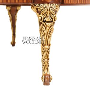 Mesa de Centro de Lujo con Marquetería Cuadrada, Incrustaciones de Madera Intrincadas, Patas Talladas en Oro Elegantes y Diseño Europeo Clásico - Product Image 6