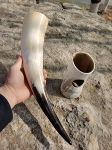 Auténtica taza de cuerno de estilo vikingo de inspiración nórdica con soporte de cuerno para accesorios de bar y pub de cerveza a un precio asequible - Product Image 5