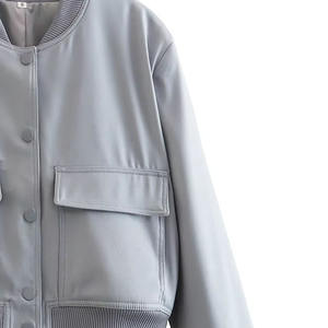 เสื้อแจ็กเก็ตเบสบอลผู้หญิงมาใหม่ฤดูใบไม้ผลิฤดูใบไม้ร่วงเสื้อกันลมลำลองคอตั้งดีไซน์กระดุมกระเป๋าใหญ่ระบายอากาศได้ดีผ้าไหมสั้น - Product Image 2