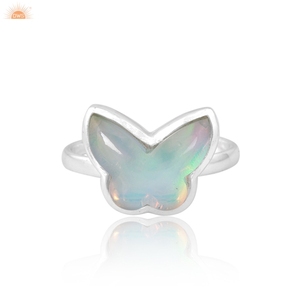 Aurora Opal Sky Gemstone Butterfly Style Plata de Ley 925 Hermoso anillo hecho a mano para mujer Fabricante de joyería personalizada - Product Image 2