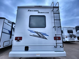 Autocaravanas y Remolques de Viaje T-h-o-r F-r-e-e-d-o-m Traveler A32 Usados y Económicos, Modelos 2024, 2025 y 2023 - Product Image 6