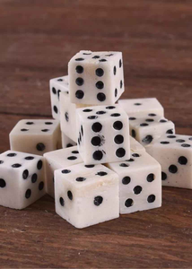 Dés en os de corne faits à la main, cube métallique carré, outil de jeu durable et unique pour les joueurs gauchers - Product Image 4