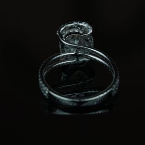 Anillo de diamante cultivado en laboratorio de lujo de 3.50Ct corte ovalado VS1 IGI SGL certificado Oro rosa oro plata compromiso boda joyería proveedor - Product Image 2