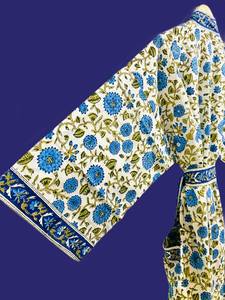 Robe kimono bohème grande taille à imprimé floral bleu, longue et légère, idéale pour le spa, cadeau - Product Image 2