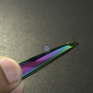 Pinzas para cejas con punta inclinada púrpura de precisión de alta calidad, acero inoxidable personalizado para dar forma a las cejas - Product Image 5
