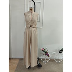Combinaison longue en crêpe importé pour femme, à bretelles et encolure drapée, avec ceinture à la taille 36860-Beige Jane's - Product Image 4