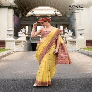 El último diseñador suave algodón impreso trabajo Saree por FabZone - Product Image 5