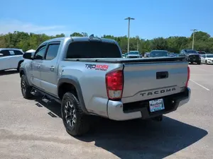 2016 Toyota Tacoma TRD todoterreno - Product Image 4