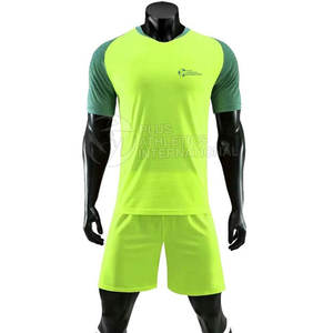 Uniforme de fútbol Premium Tela de poliéster Traje deportivo cómodo para equipos Uniforme de fútbol personalizado - Product Image 1