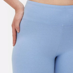 Leggings Capri de Cintura Alta para Mujer, Ropa de Yoga y Fitness, Última Moda, Estilo Casual Cómodo, Transpirable y de Color Sólido - Product Image 2