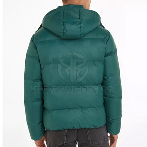 Veste matelassée élégante pour hommes avec capuche et col montant zippé sur le devant pour l'hiver - Product Image 4