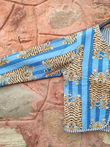 แจ็กเก็ตผ้าฝ้ายพิมพ์ลายเสือ - Product Image 3