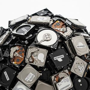 คอมพิวเตอร์ แล็ปท็อป เซิร์ฟเวอร์ ฮาร์ดดิสก์ 4TB 8TB SATA 3.5 นิ้ว ฮาร์ดดิสก์แบบใช้แล้ว รีเฟอร์บิช ฮาร์ดไดรฟ์ภายในแบบกลไก - Product Image 3