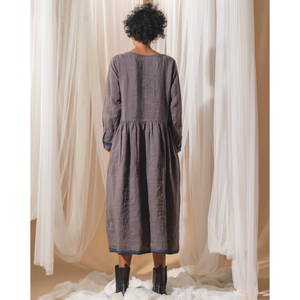 Vestido de Lino REEVA Gris Tormenta - Tallas Grandes, con Puntos de Ganchillo, Sin Tirantes, Estilo Imperio, Transpirable, para Otoño, Disponible en Tallas XS, Largo hasta la Rodilla - Product Image 2