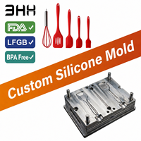 Ensemble d'ustensiles de cuisine en silicone sur mesure, 5 pièces, sans BPA, antiadhésif, spatule, fouet, brosse, spatule à retourner, racloir, certifié FDA CPC LFGB, fabrication OEM ODM