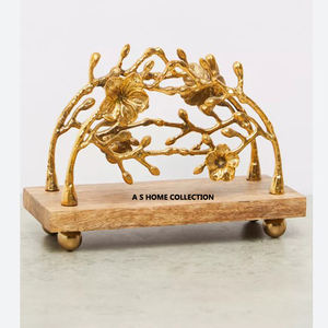 Vente directe d'usine Design floral créatif en laiton Porte-serviettes en métal Porte-serviettes de table personnalisé Porte-mouchoirs de table - Product Image 1