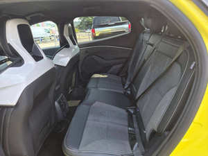 รถยนต์มือสอง ปี 2024 GT พวงมาลัยซ้าย ไมล์น้อย เกียร์อัตโนมัติ เบาะหนัง ไม่เคยเกิดอุบัติเหตุ พร้อมส่ง - Product Image 3