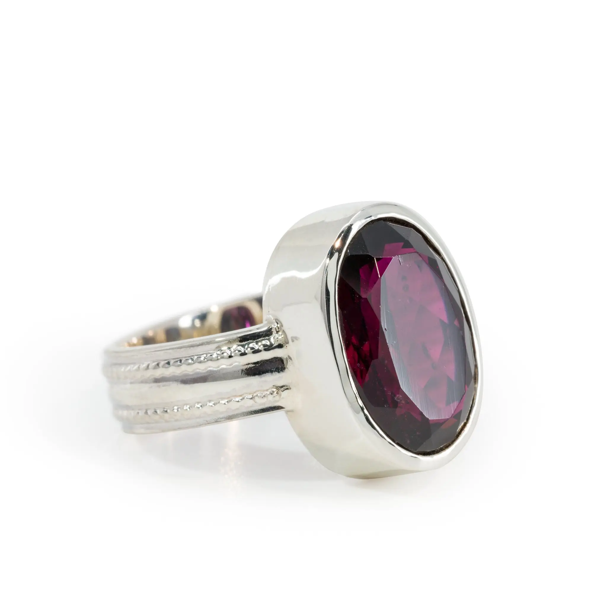 Bague en argent sterling 925 fabriquée à la main pierre précieuse grenat rouge pierre précieuse naturelle bijoux de haute finition prix de gros