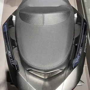 Adesivi 3D Personalizzati per Manubrio e Serbatoio Moto Yamaha Tricity 300 2020-2023 - Product Image 1