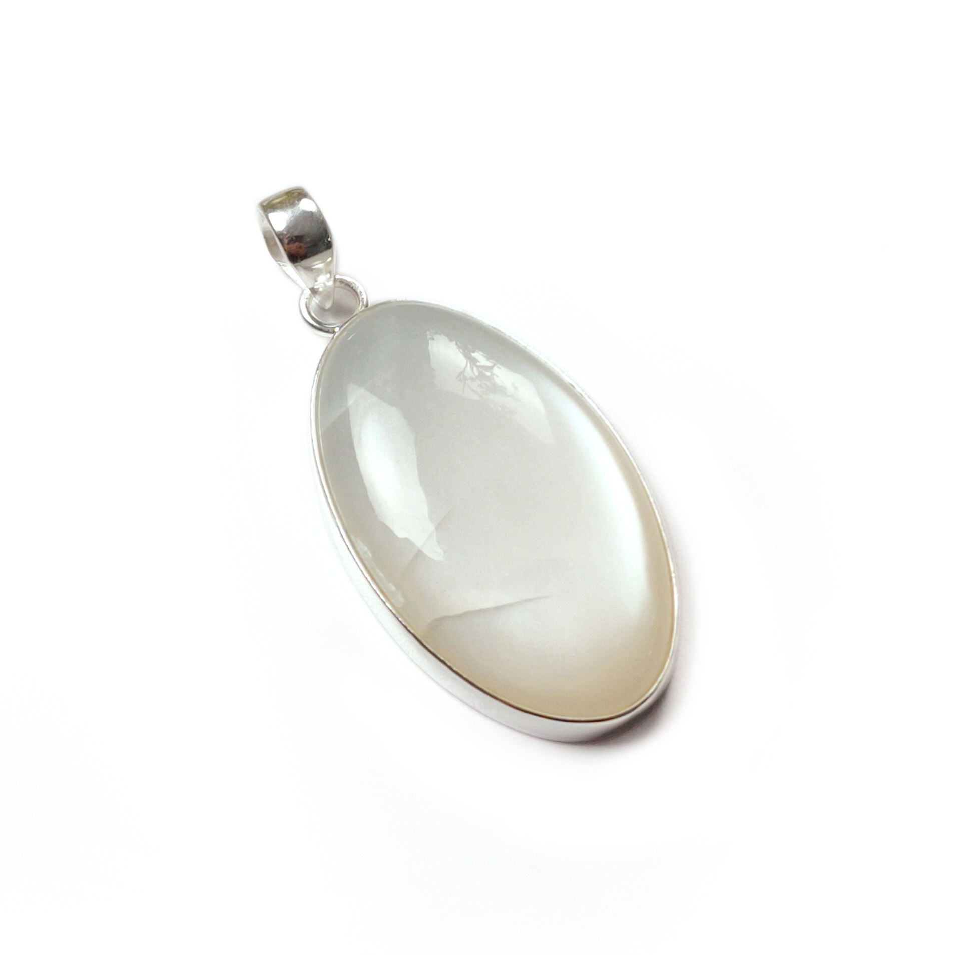 มูนสโตนสีขาว