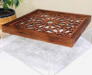 Caja acrílica festiva con tapa con incrustaciones de fregona perfecta para cesto de regalo de chocolate de Ramadán y favores de fiesta árabes - Product Image 2