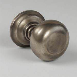 Poignée de porte en fer antique inspirée du patrimoine royal européen sculpté détaillant pour hôtels centres commerciaux offrant un luxe d'élégance antique - Product Image 5