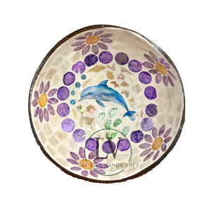 Bol écologique en coquille de noix de coco avec incrustation de vadrouille et motif dauphin Bol en nacre de noix de coco fait main du Viet Nam - Product Image 1