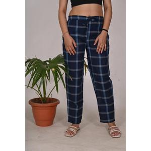 Handloom Pyjamas en coton Pantalon de nuit à carreaux pour femmes avec taille élastique Pantalon de nuit confortable - Product Image 4