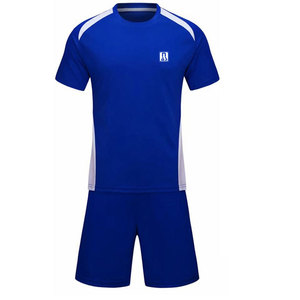 Tenue de football sportive, tissu léger, design confortable, parfaite pour le jeu en extérieur et les entraînements quotidiens - Product Image 1