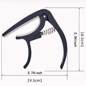 Cejilla para Guitarra de Cambio Rápido con Botón para Afinación de Guitarra Acústica Clásica Eléctrica Accesorios para Ukelele Clip Universal Ajustable - Product Image 2