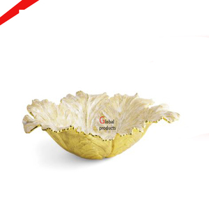 Hermoso cuenco redondo de metal con acabado dorado con diseño de flores para restaurante y bar de hotel - Product Image 2
