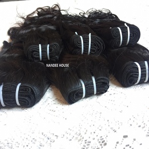 Vente en Gros Extensions de Cheveux Crus Vierges Indiens Bouclés Remy 100% Vendeur de Cheveux Vierges Naturels Non Transformés avec des Caractéristiques Bouclées - Product Image 5