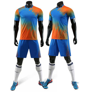 Calidad superior OEM Servicio al por mayor Bajo logotipo personalizado Ropa de fútbol para hombres Uniforme deportivo Camisetas de fútbol Bsci, Venta al por mayor, Ropa deportiva - Product Image 2