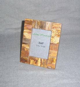 Cadre photo en résine écologique fait à la main de qualité supérieure avec finition brillante pour la décoration murale à la maison et les cadeaux au meilleur prix - Product Image 1