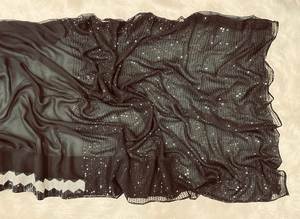 ชุดจอร์จเก็ตส่าหรีแบบดั้งเดิมของอินเดียและปากีสถานที่มีฉากกั้นสวยงามสำหรับงานแต่งงาน - Product Image 4