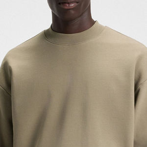 เสื้อสเวตเชิ้ตผู้ชายสไตล์ลำลองทรงโอเวอร์ไซส์ สีพื้น ออกแบบโลโก้ได้ คอกลม แขนยาวทรงหลวม - Product Image 2