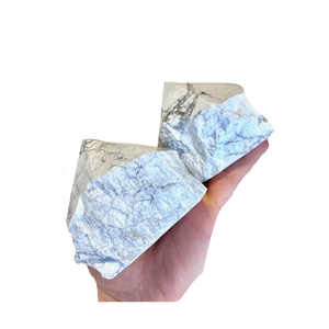 Haute qualité Howlite Point Cut Base Crystal Point guérison beauté naturelle parfait maison ou bureau décoration maître pièce fournisseur - Product Image 2