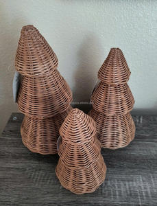 Juego de 3 Árboles de Navidad Ecológicos de Ratán Natural Hechos a Mano por Sisu Handicraft - Product Image 2