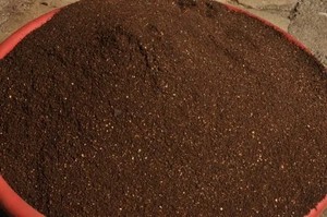 Fertilizante en Polvo de Pastel de Karanja Orgánico de Alta Pureza Utilizado para el Crecimiento Agrícola, Proveedores y Exportadores de Venta al por Mayor de la India - Product Image 4